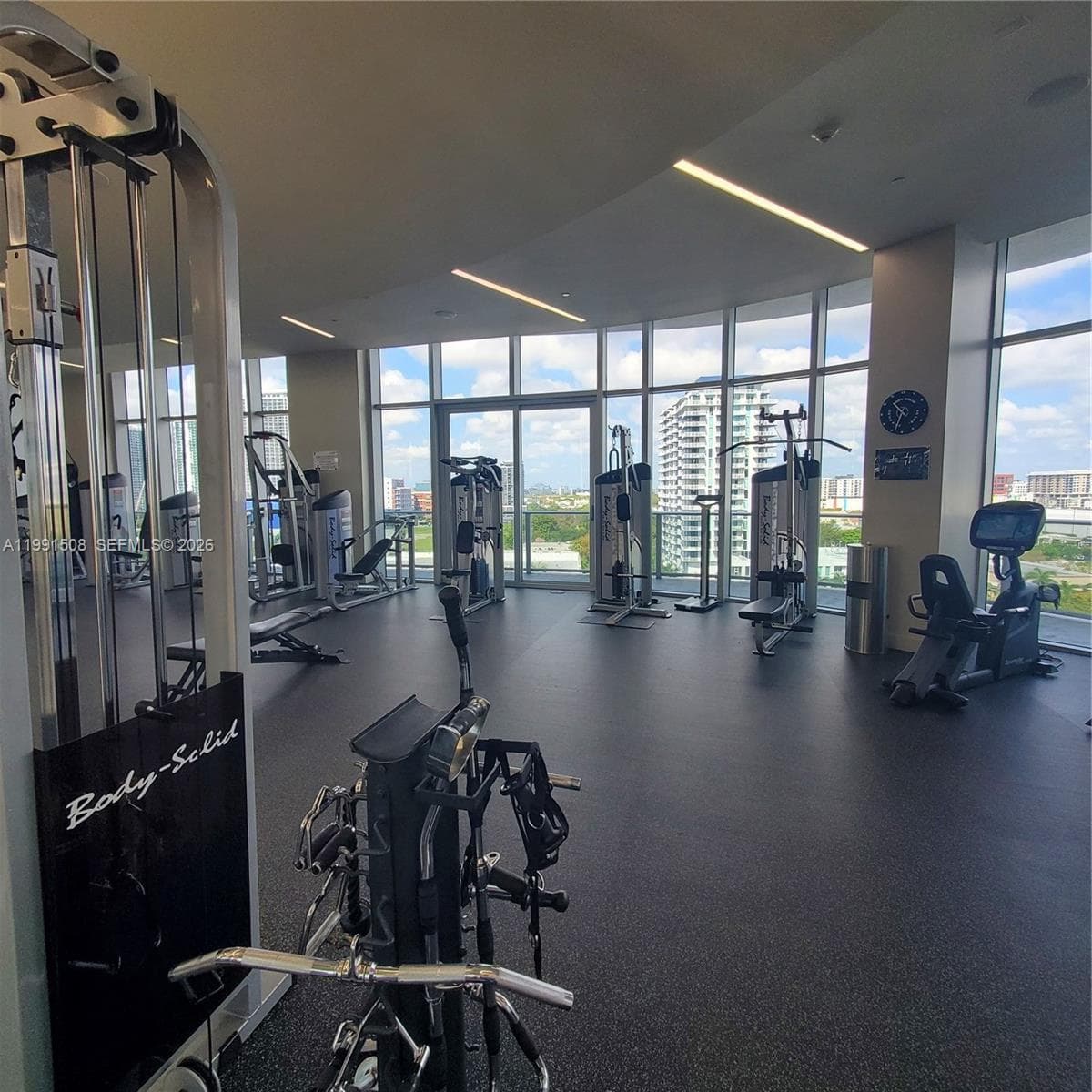 488 NE 18th St # 1805, Miami FL 33132 — 18