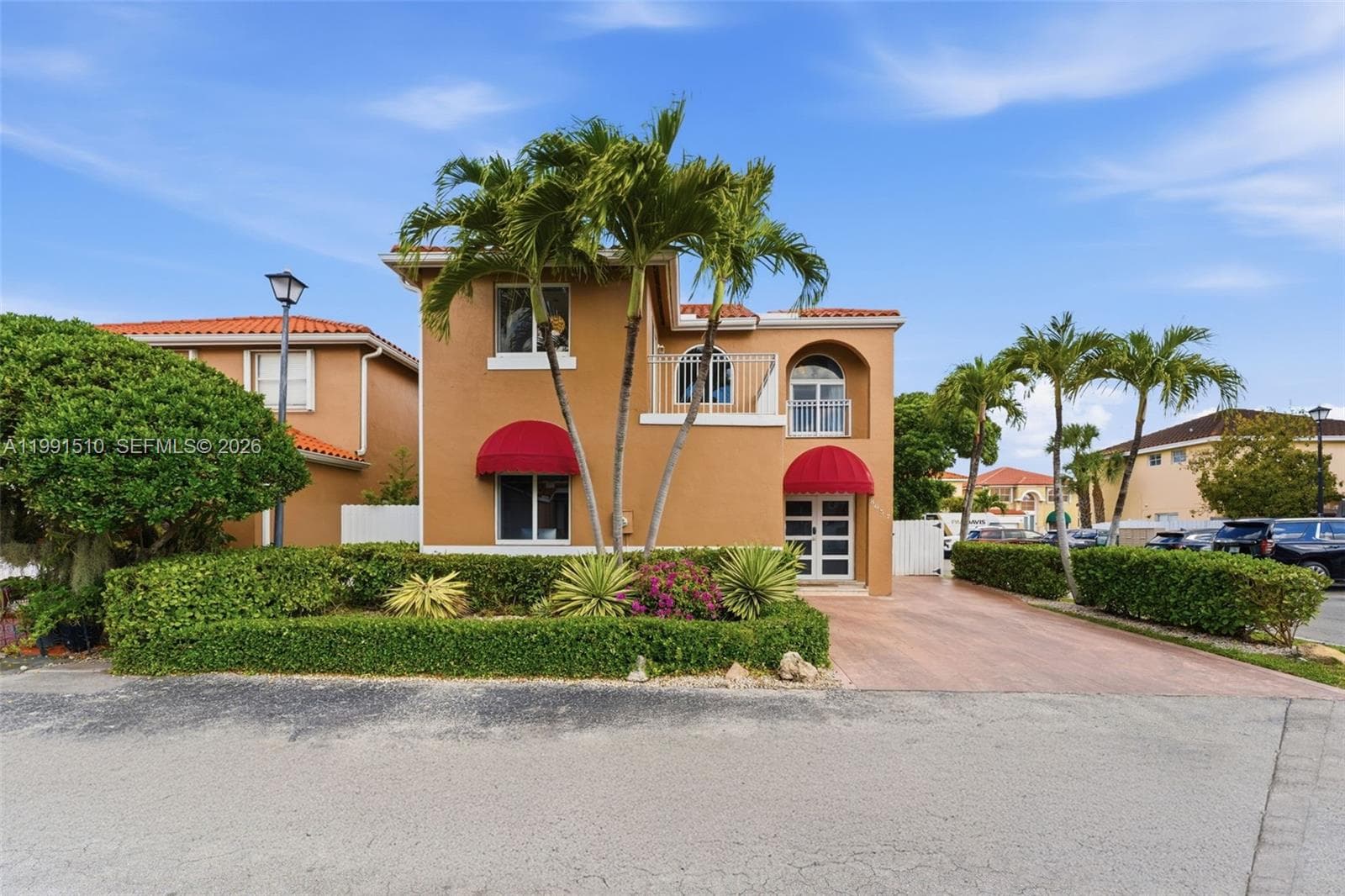 8657 NW 2nd St, Miami FL 33126 — 2