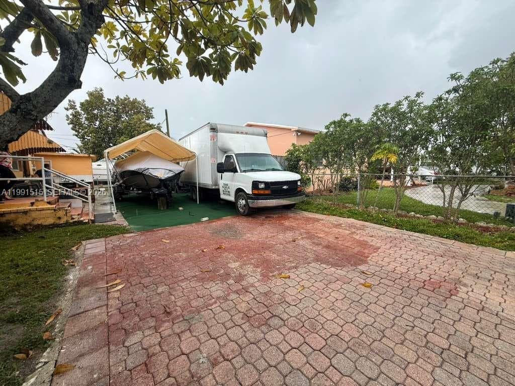 4470 W 1st Ave, Hialeah FL 33012 — 16