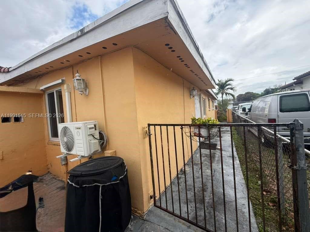 4470 W 1st Ave, Hialeah FL 33012 — 20