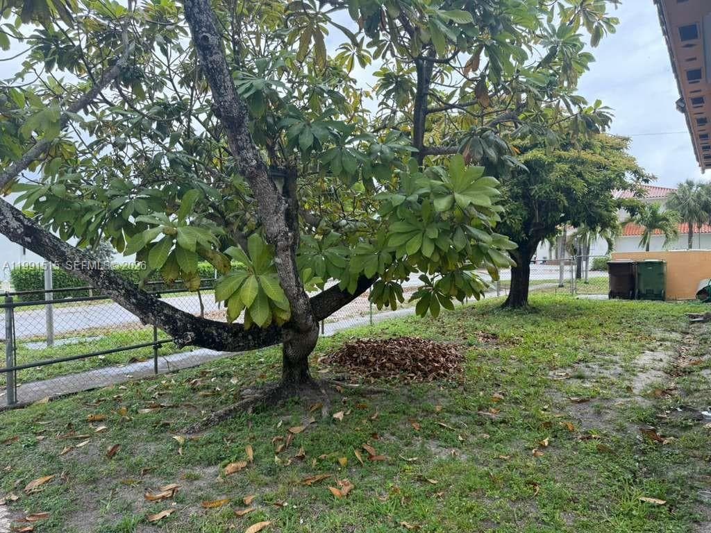 4470 W 1st Ave, Hialeah FL 33012 — 18