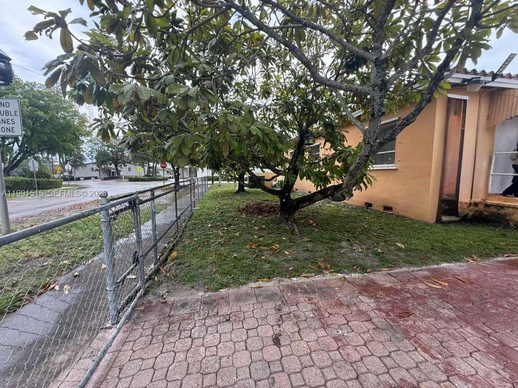 4470 W 1st Ave, Hialeah FL 33012 — 19