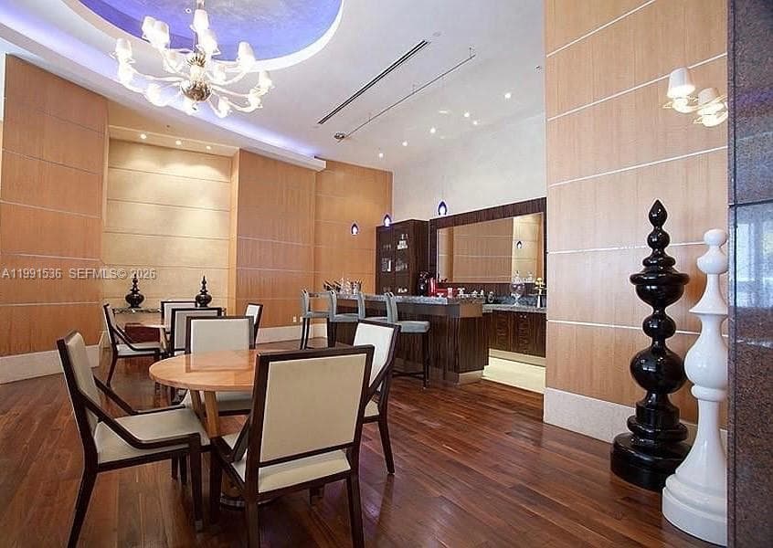 244 Biscayne Blvd # 1605, Miami FL 33132 — 42