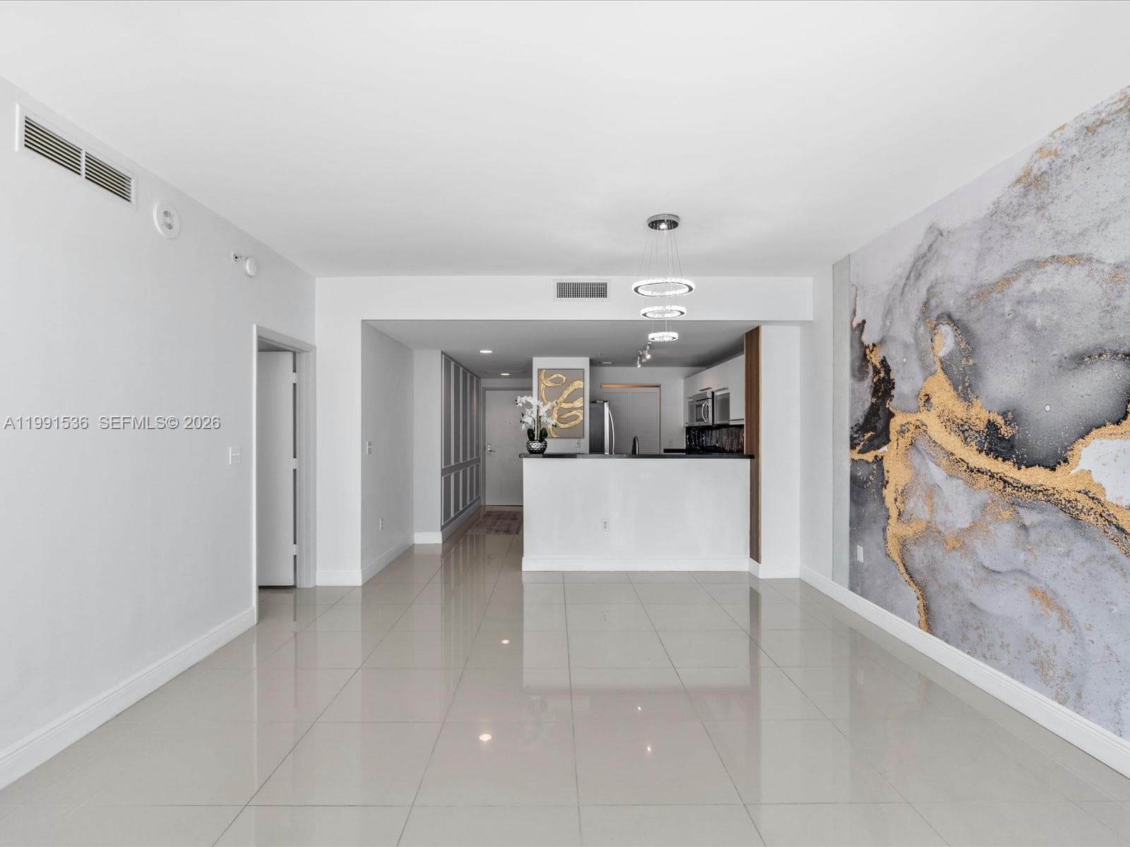244 Biscayne Blvd # 1605, Miami FL 33132 — 13