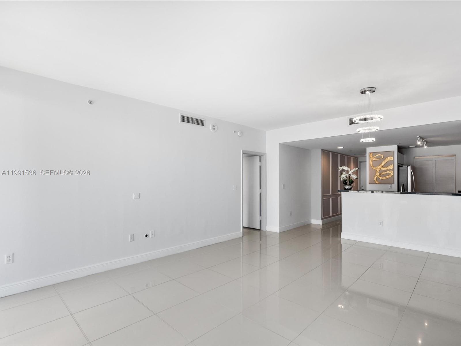 244 Biscayne Blvd # 1605, Miami FL 33132 — 12