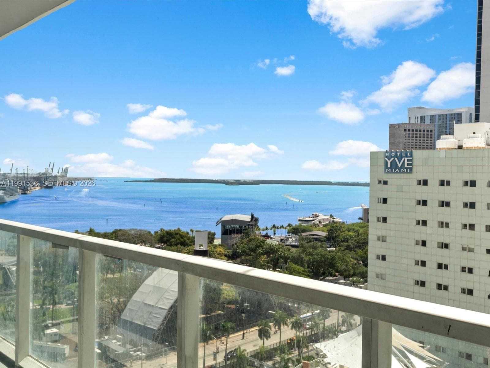 244 Biscayne Blvd # 1605, Miami FL 33132 — 1
