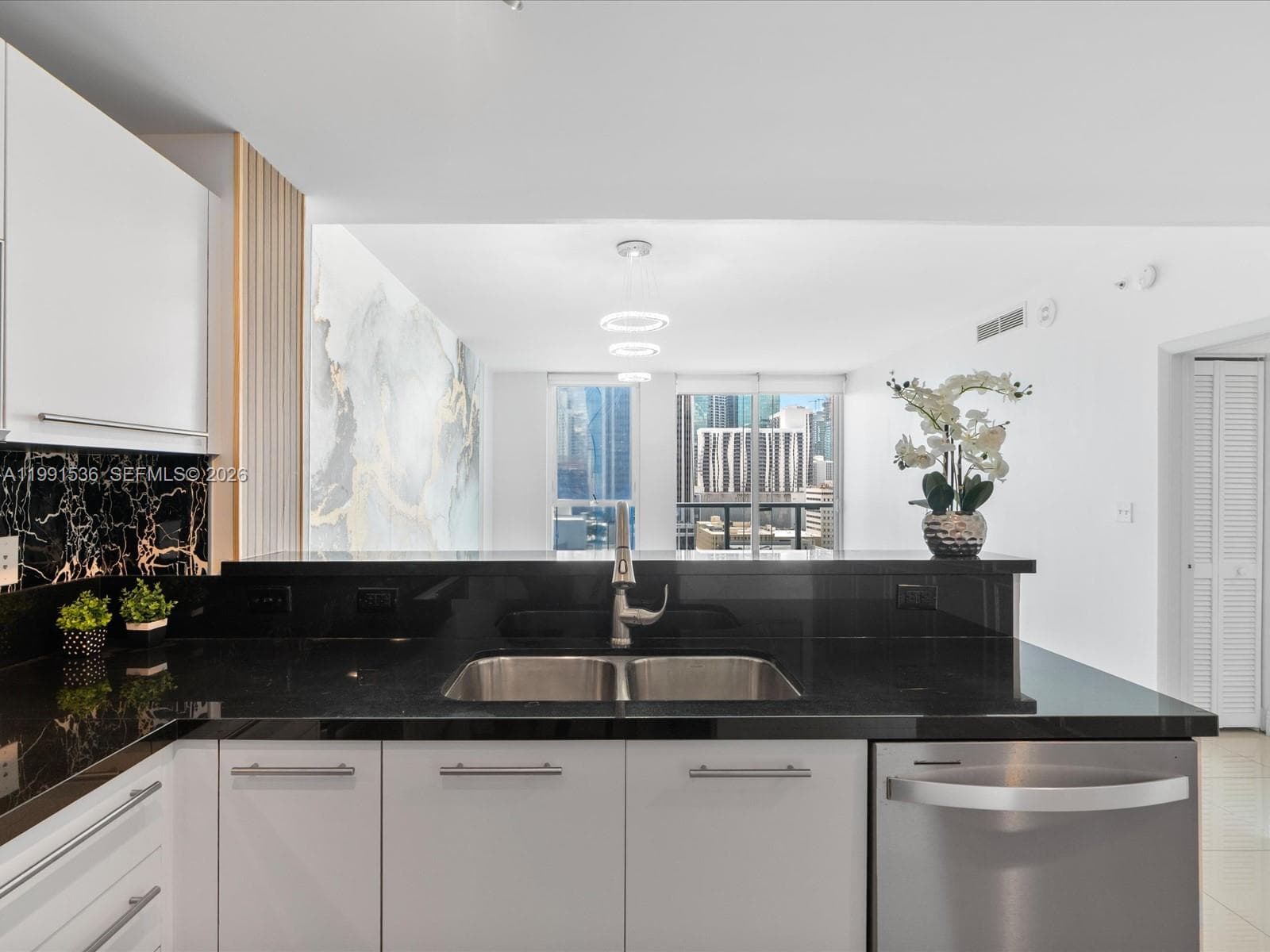 244 Biscayne Blvd # 1605, Miami FL 33132 — 5