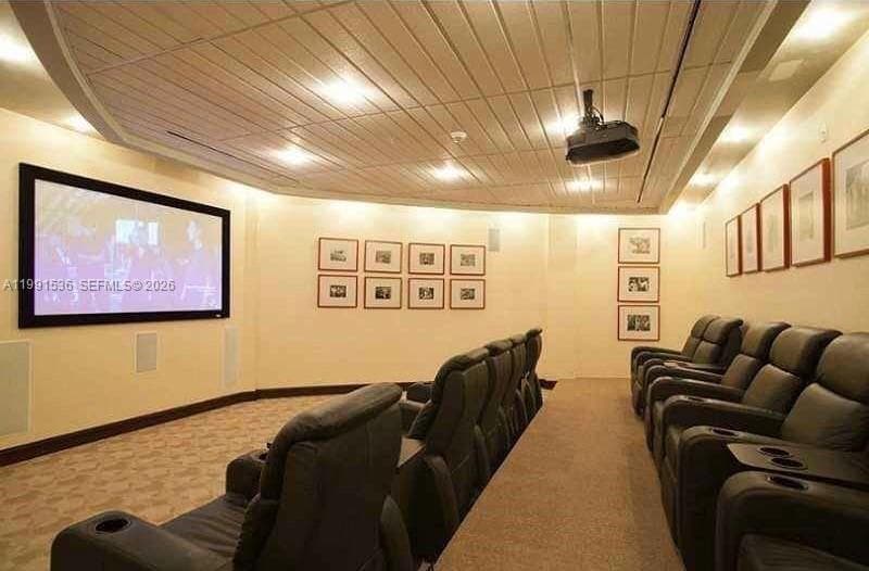 244 Biscayne Blvd # 1605, Miami FL 33132 — 44