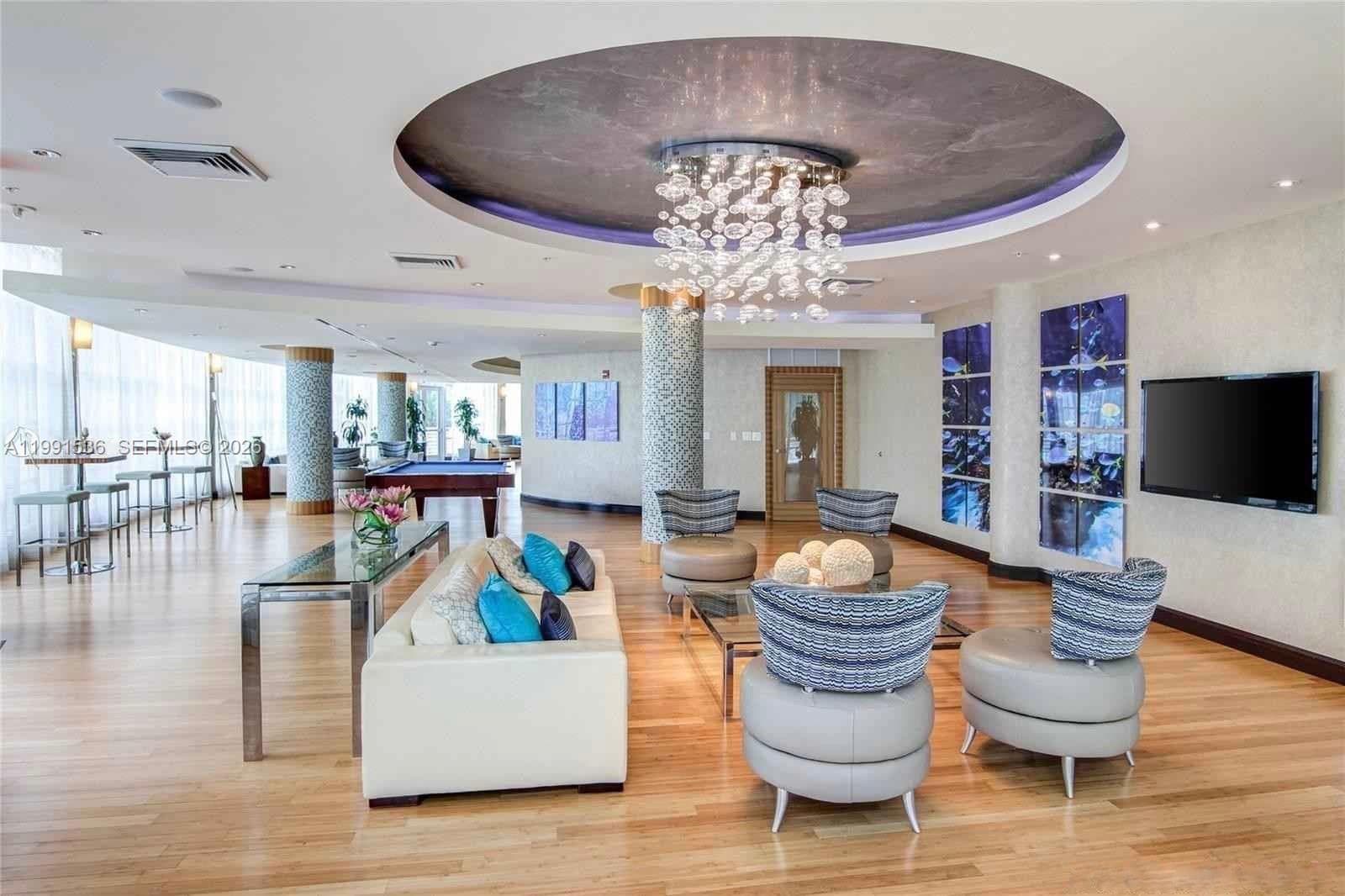 244 Biscayne Blvd # 1605, Miami FL 33132 — 40