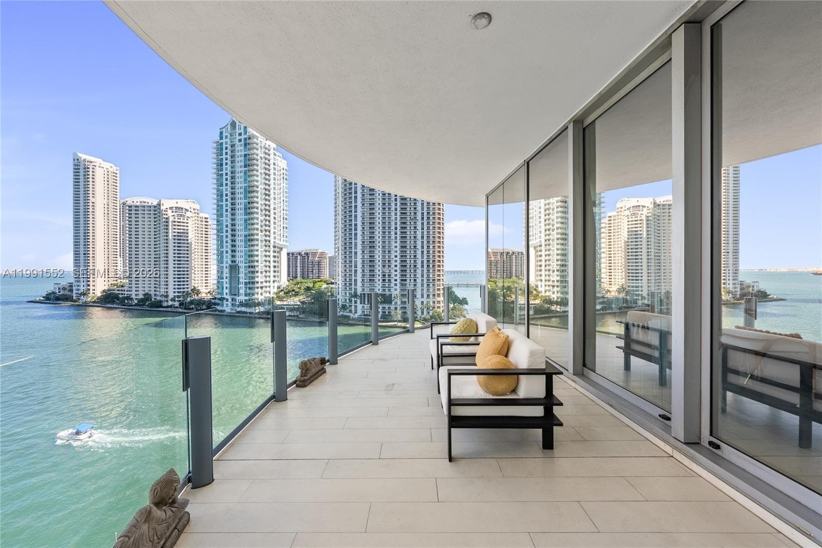 300 Biscayne Boulevard Way # 901E, Miami FL 33131 — 2