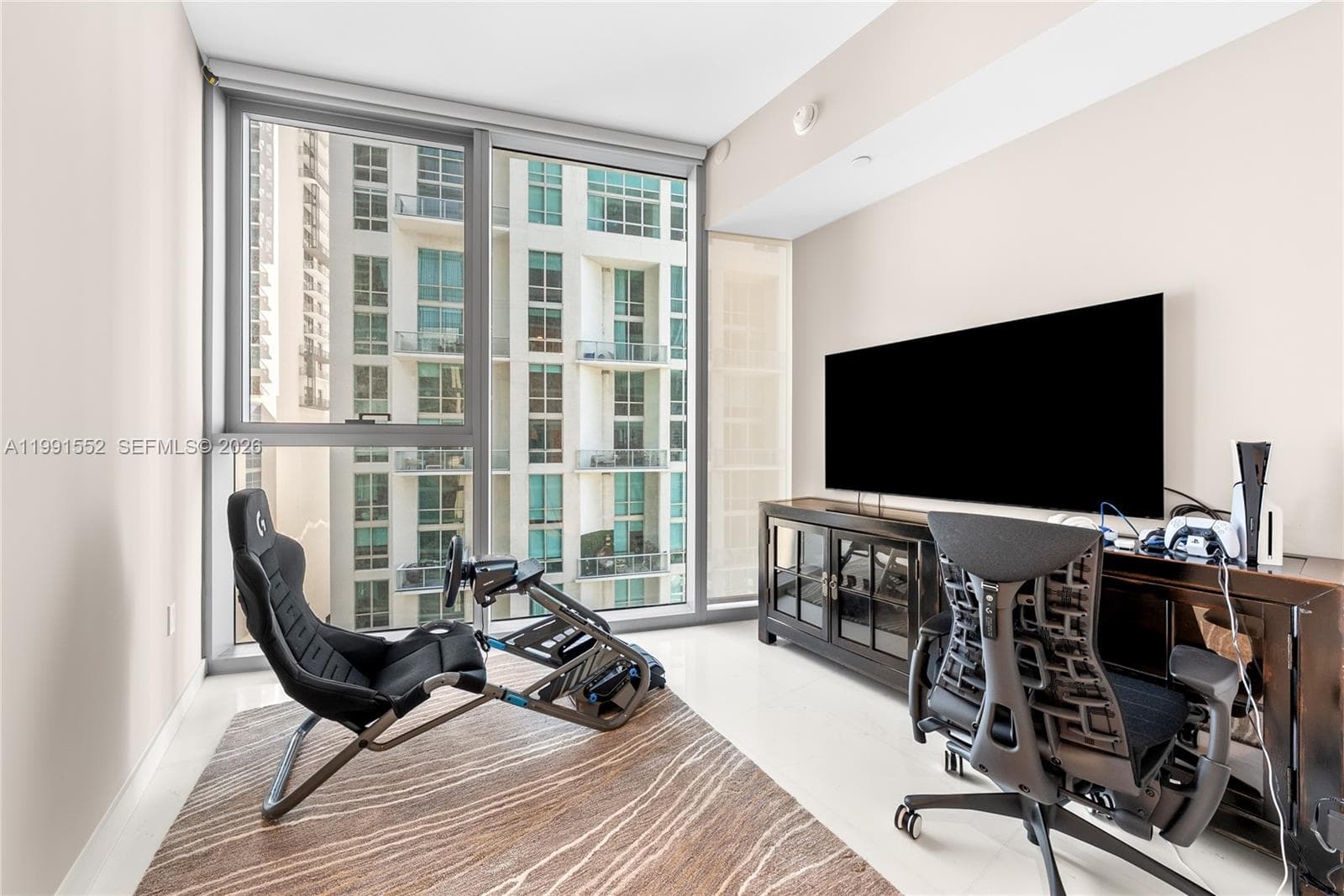 300 Biscayne Boulevard Way # 901E, Miami FL 33131 — 22
