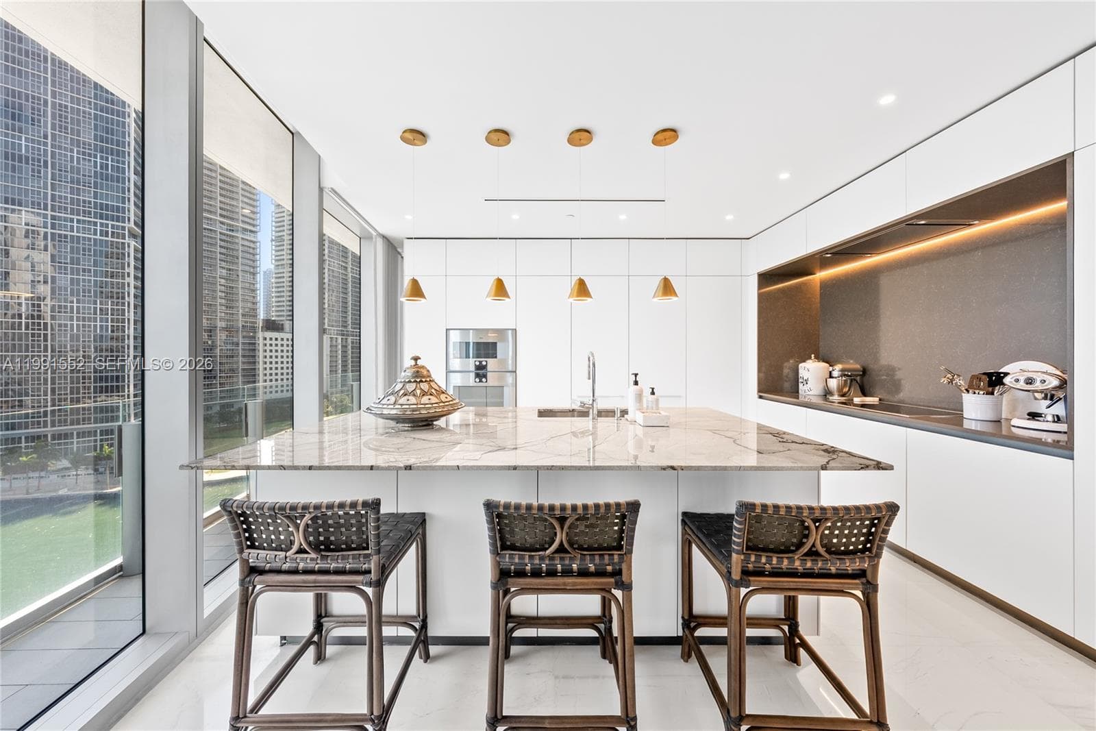 300 Biscayne Boulevard Way # 901E, Miami FL 33131 — 34