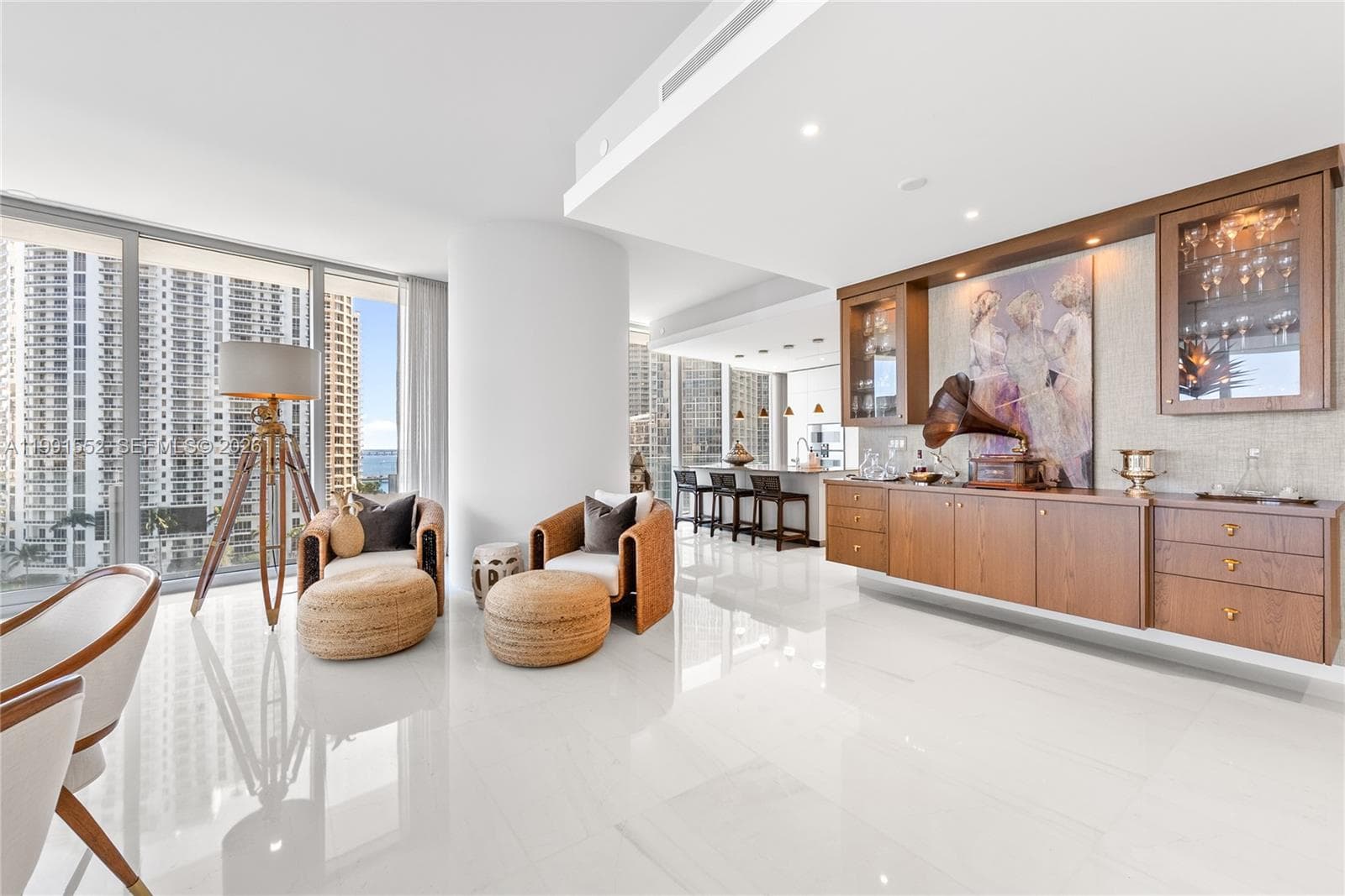 300 Biscayne Boulevard Way # 901E, Miami FL 33131 — 49