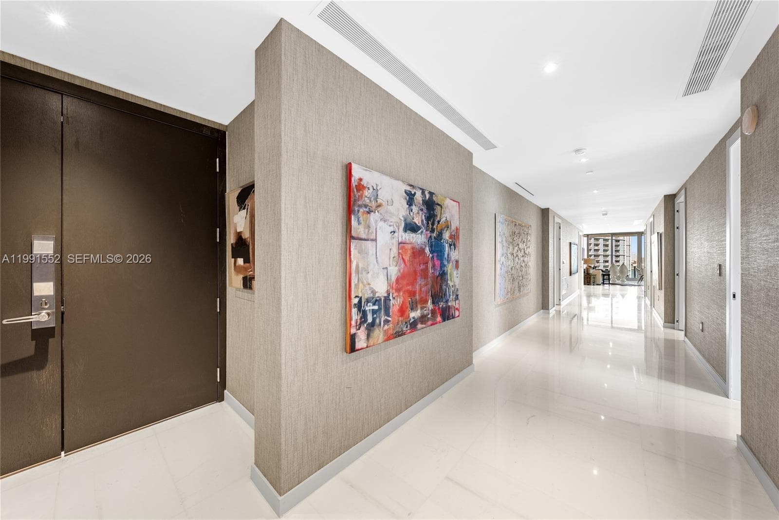 300 Biscayne Boulevard Way # 901E, Miami FL 33131 — 40