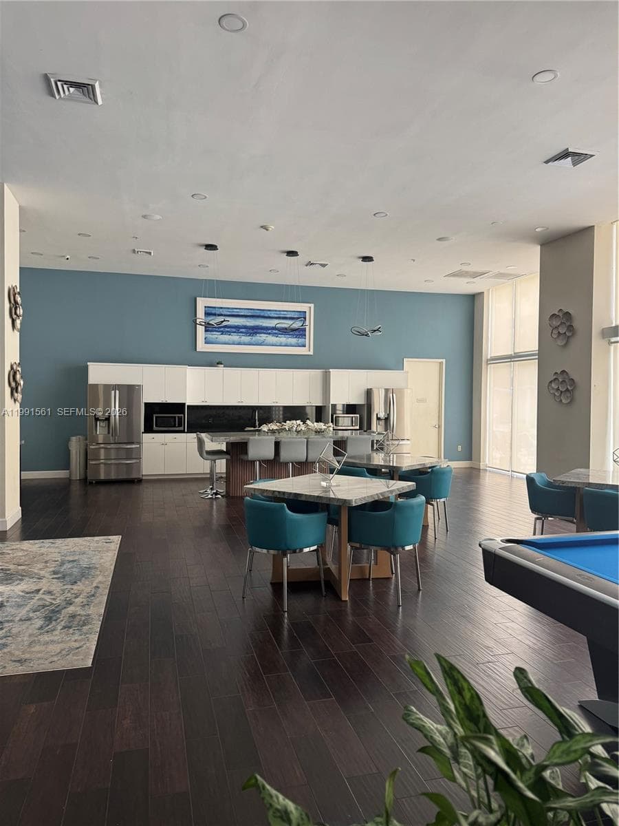 18800 NE 29th Ave # 822, Aventura FL 33180 — 43