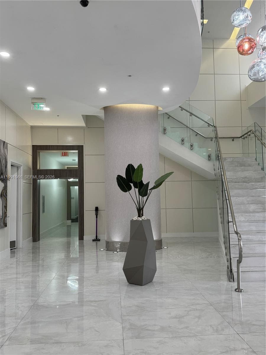18800 NE 29th Ave # 822, Aventura FL 33180 — 28