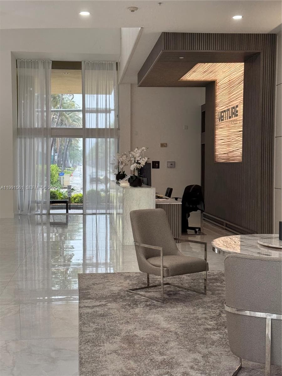 18800 NE 29th Ave # 822, Aventura FL 33180 — 30