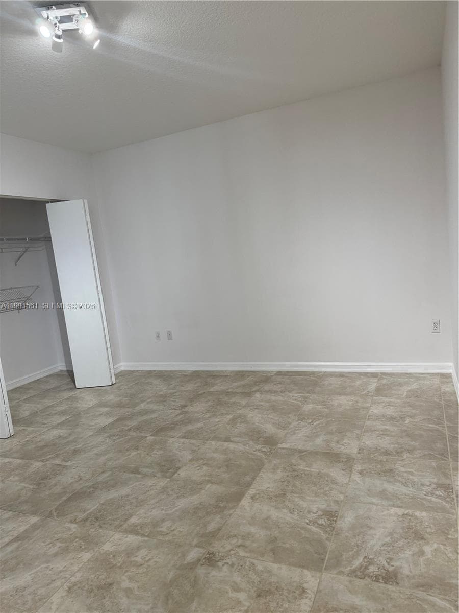 18800 NE 29th Ave # 822, Aventura FL 33180 — 38