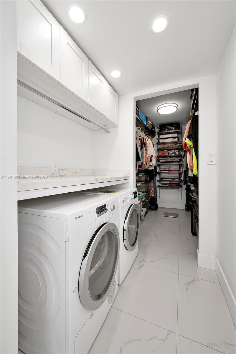 1420 Brickell Bay Dr # 1003A, Miami FL 33131 — 33
