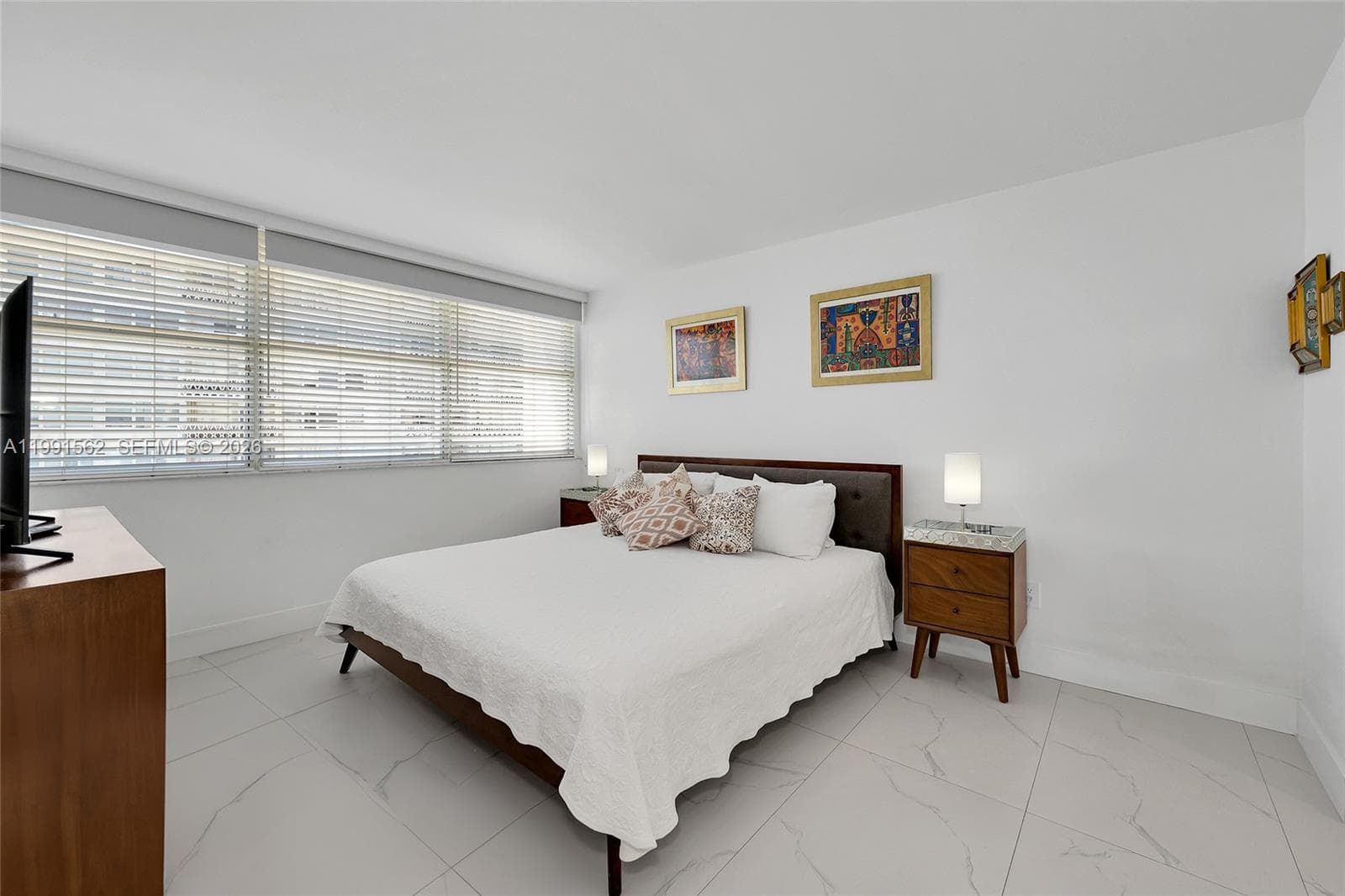 1420 Brickell Bay Dr # 1003A, Miami FL 33131 — 25