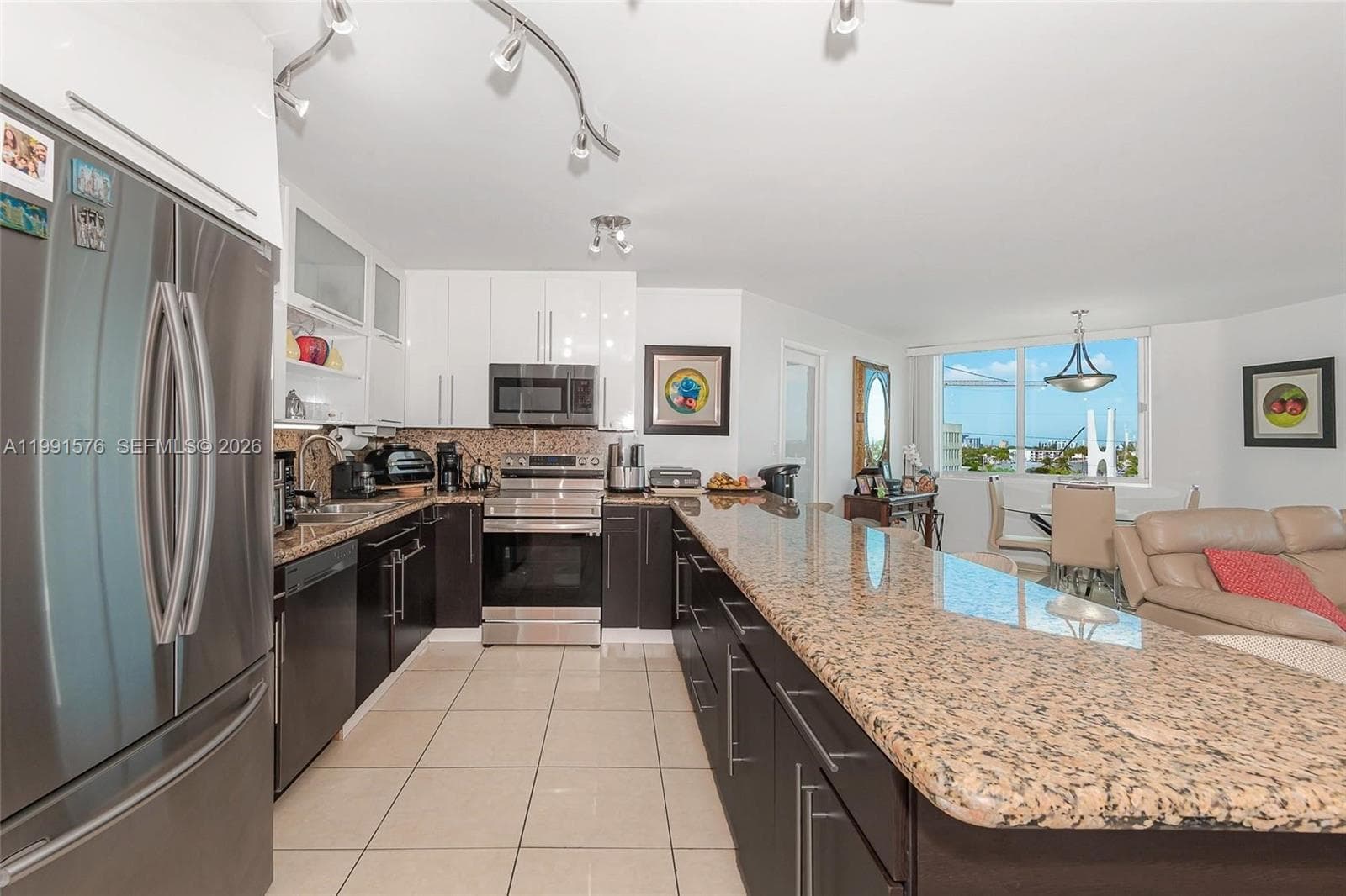 7135 Collins Ave # 625, Miami Beach FL 33141 — 20