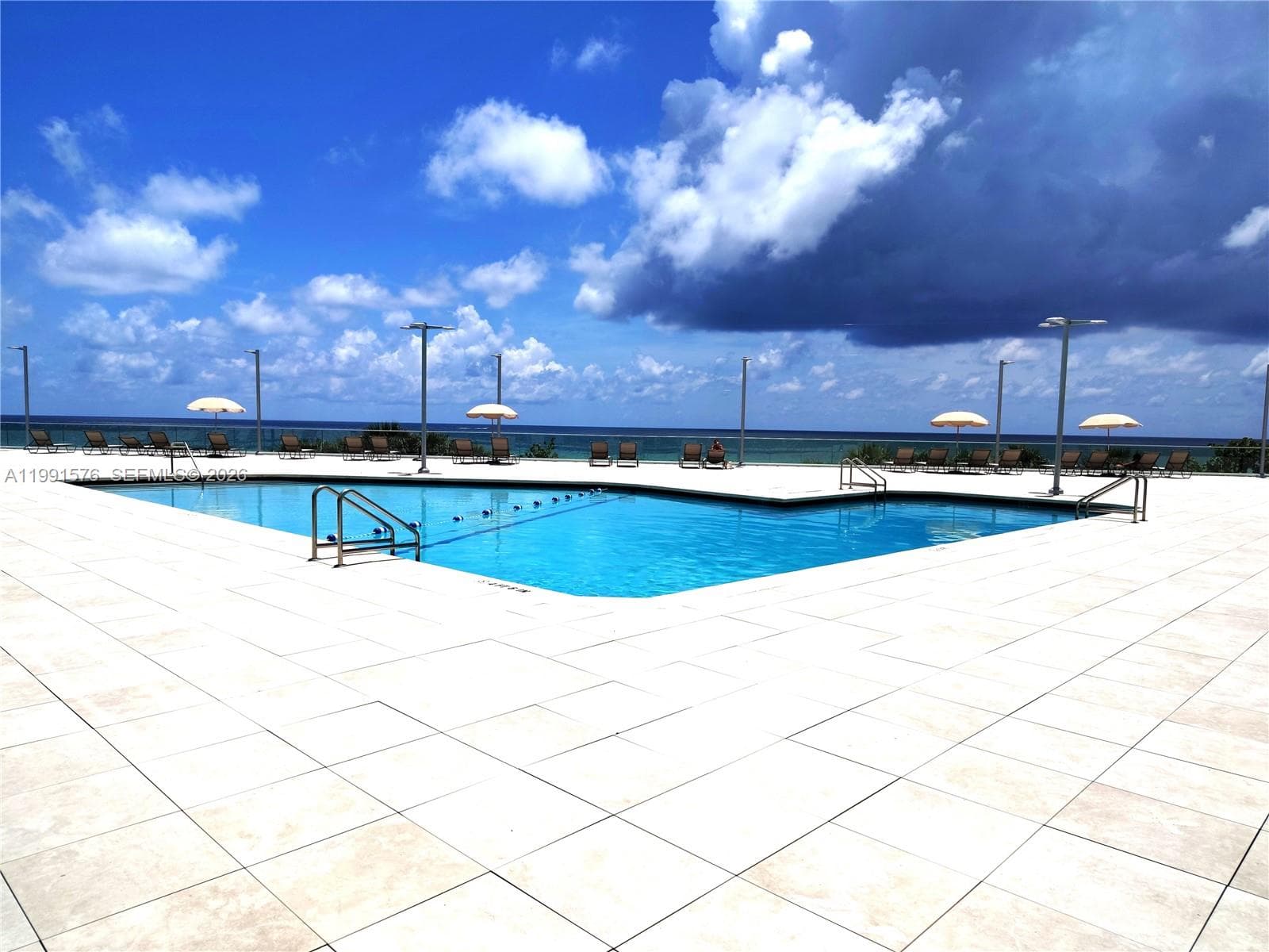 7135 Collins Ave # 625, Miami Beach FL 33141 — 30
