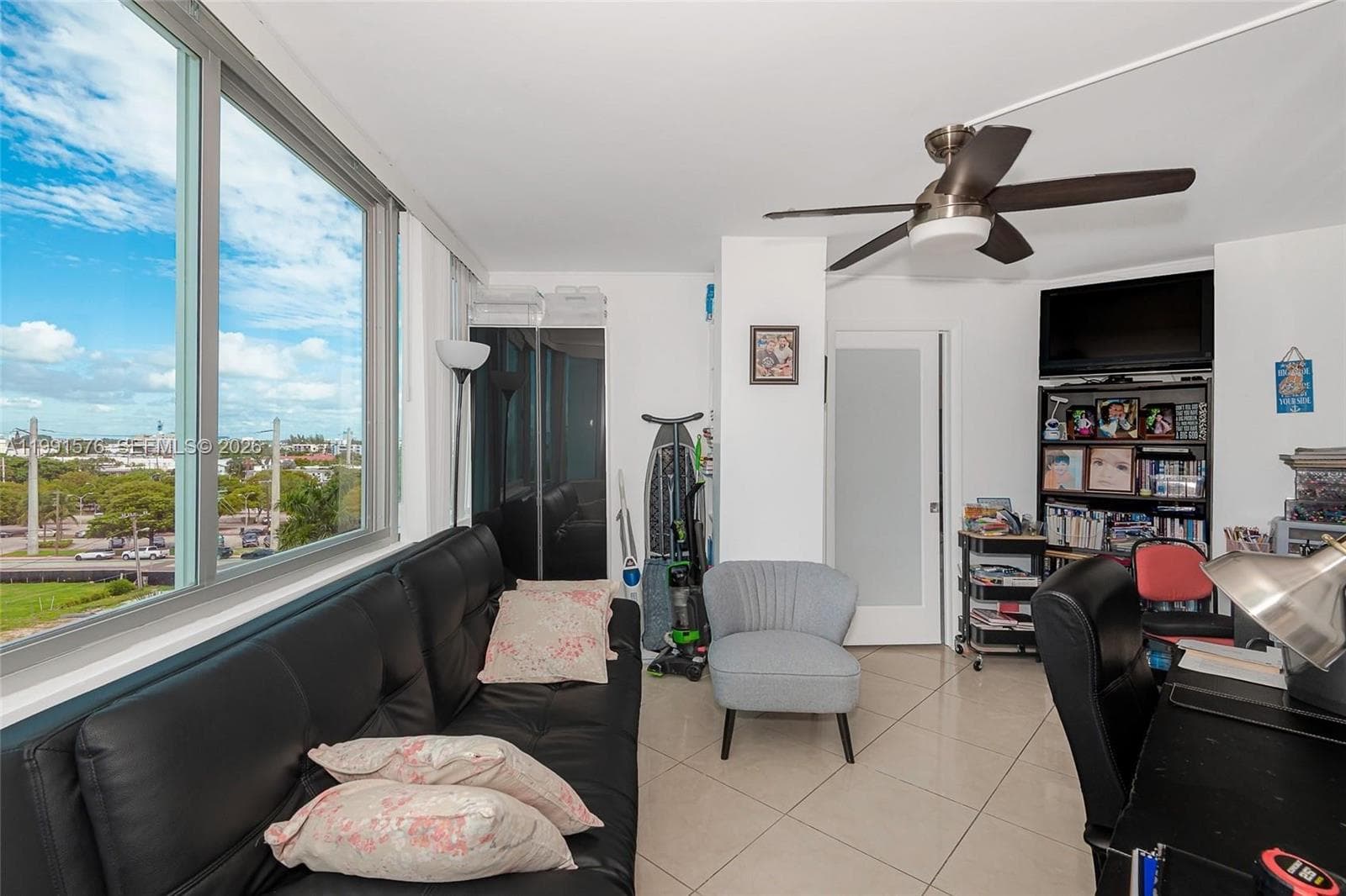 7135 Collins Ave # 625, Miami Beach FL 33141 — 19