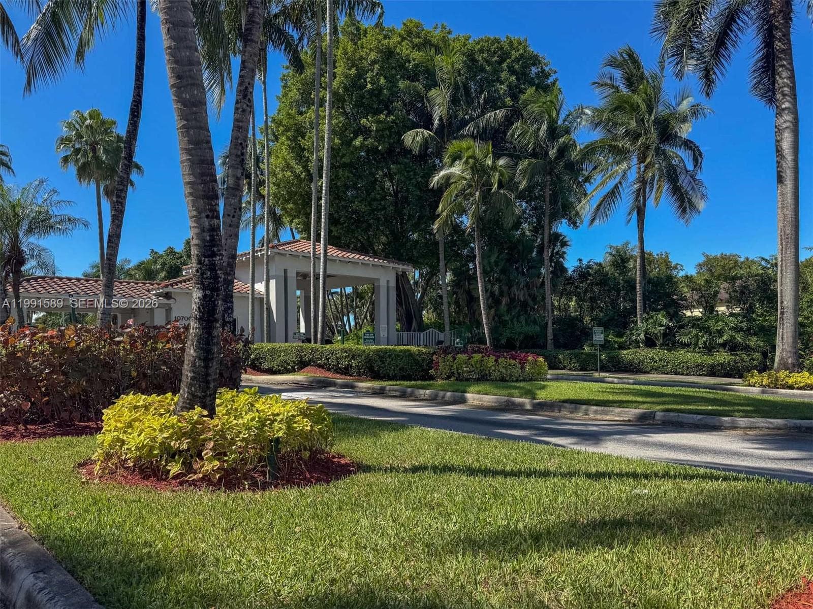 10700 NW 66th St # 207, Doral FL 33178 — 53