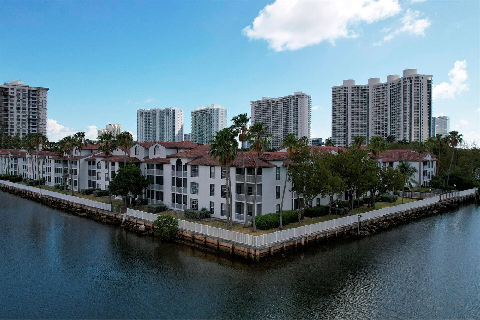 17900 NE 31st Court # 3334, Aventura FL 33160 — 2
