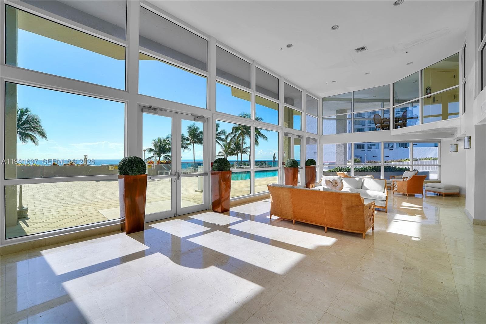 6767 Collins Ave # 1110, Miami Beach FL 33141 — 43