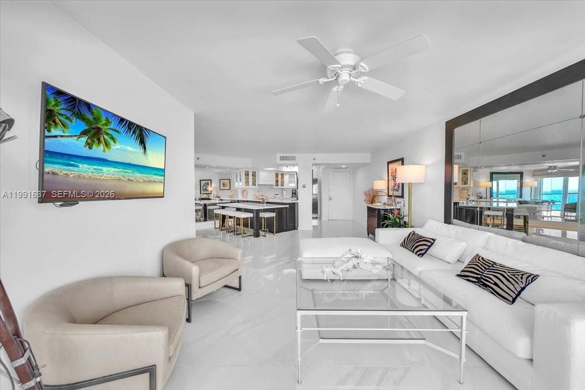 6767 Collins Ave # 1110, Miami Beach FL 33141 — 16