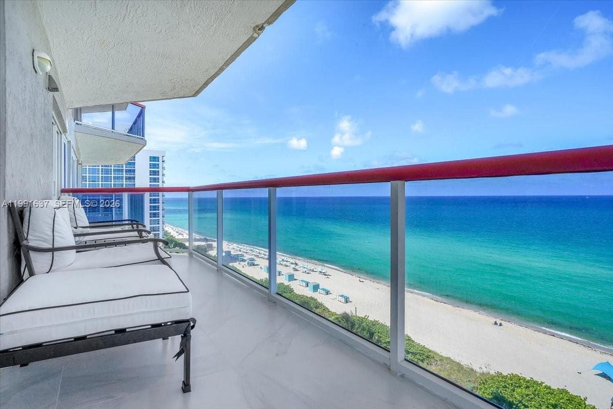 6767 Collins Ave # 1110, Miami Beach FL 33141 — 30
