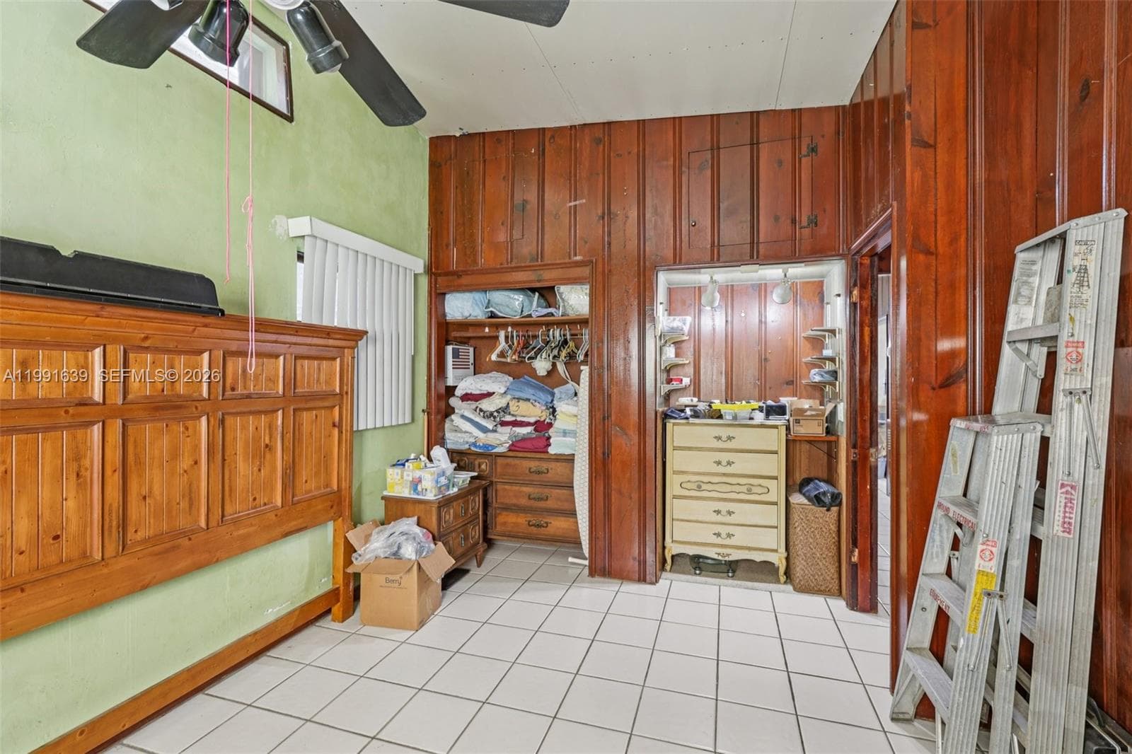 272 W 46th St, Hialeah FL 33012 — 19