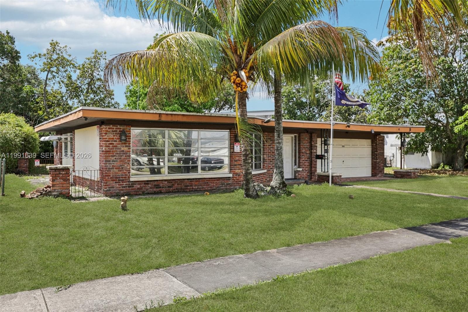 272 W 46th St, Hialeah FL 33012 — 4