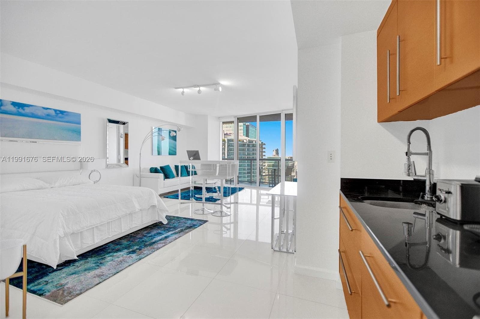 475 Brickell Ave # 5010, Miami FL 33131 — 10