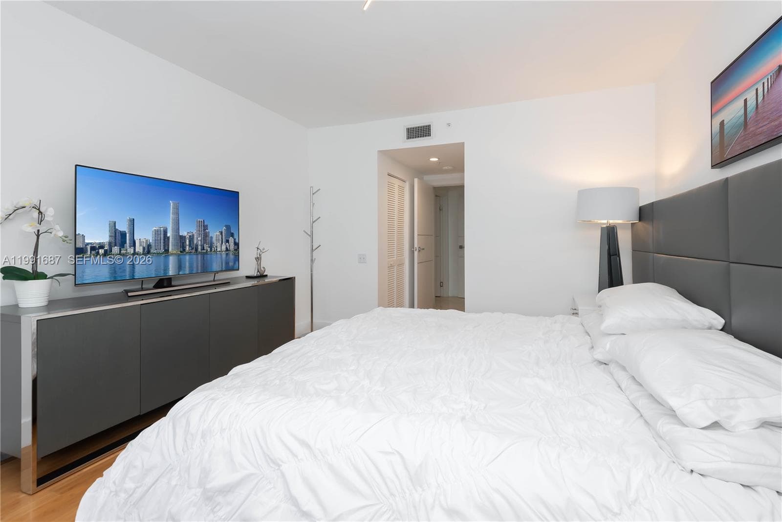 701 Brickell Key Blvd # 1912, Miami FL 33131 — 17