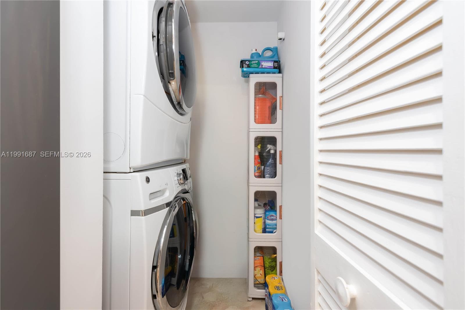 701 Brickell Key Blvd # 1912, Miami FL 33131 — 33