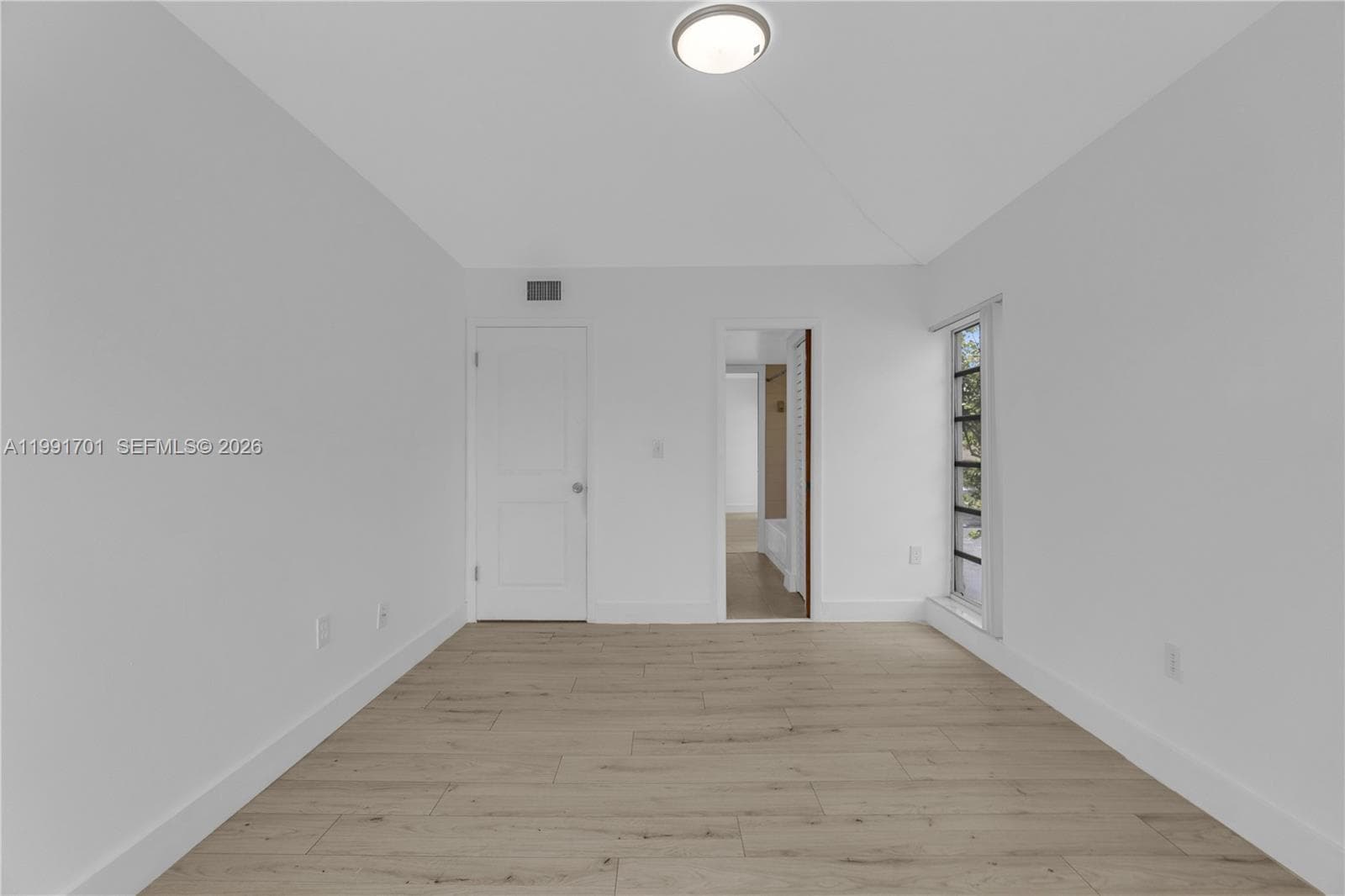 3599 SW 17th St # 3599, Miami FL 33145 — 36