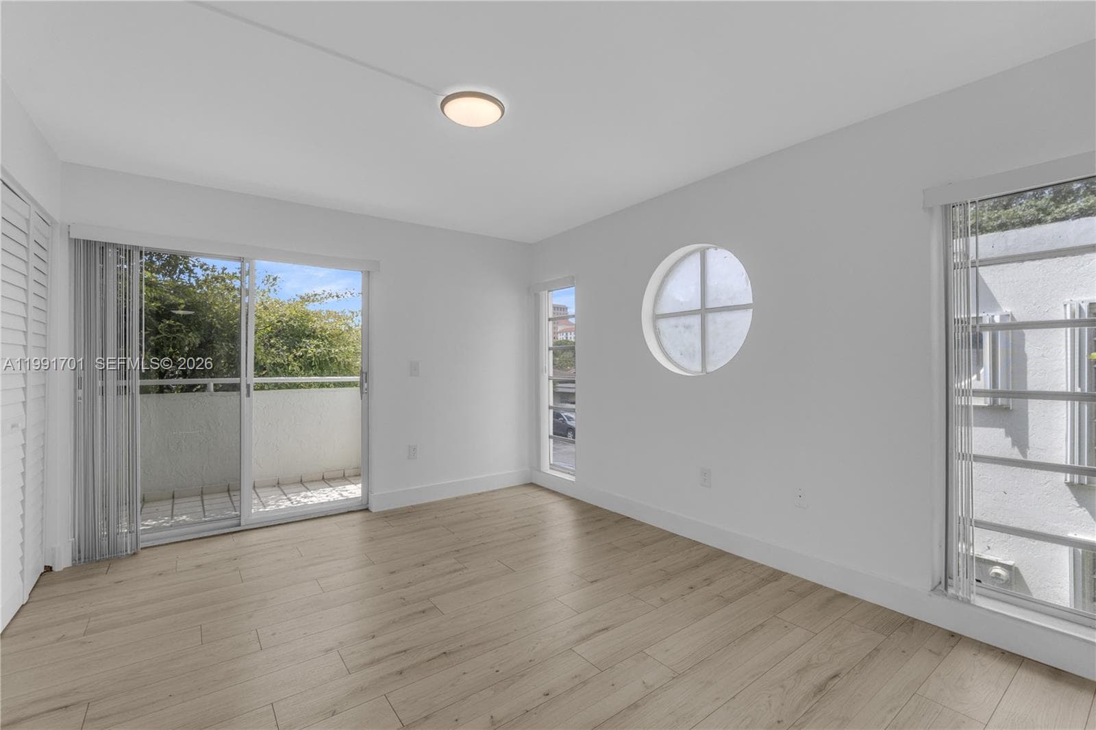 3599 SW 17th St # 3599, Miami FL 33145 — 24