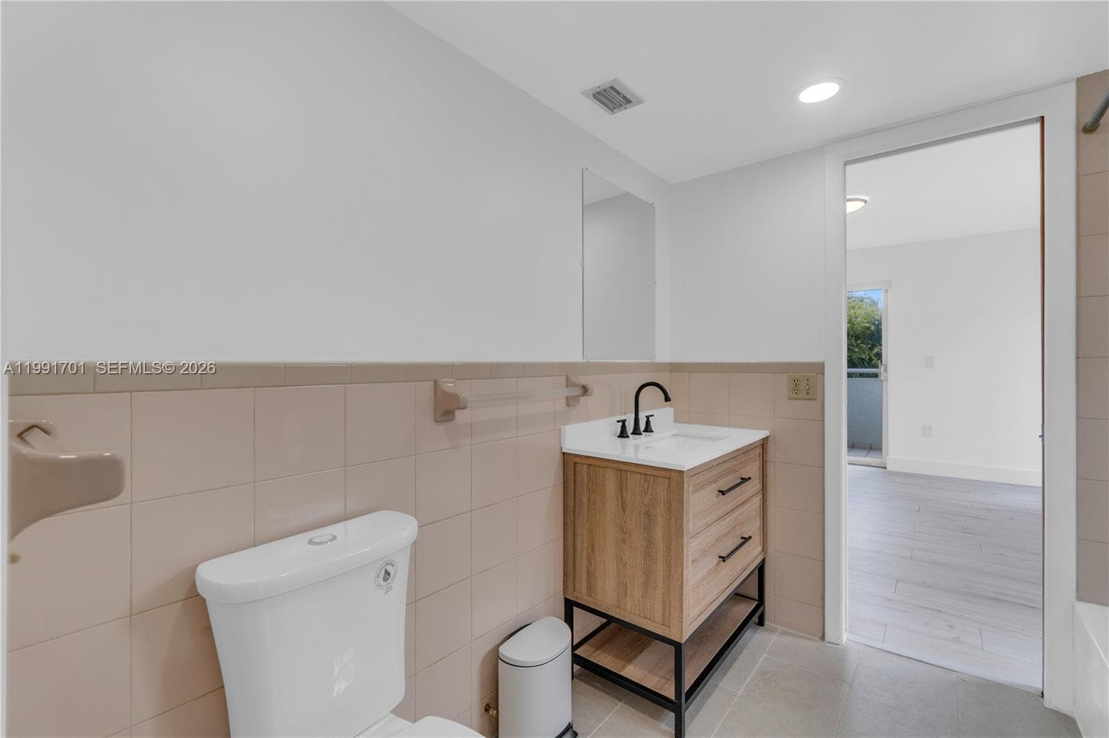 3599 SW 17th St # 3599, Miami FL 33145 — 30