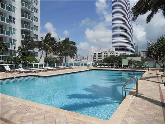 31 SE 5th St # 2604, Miami FL 33131 — 20