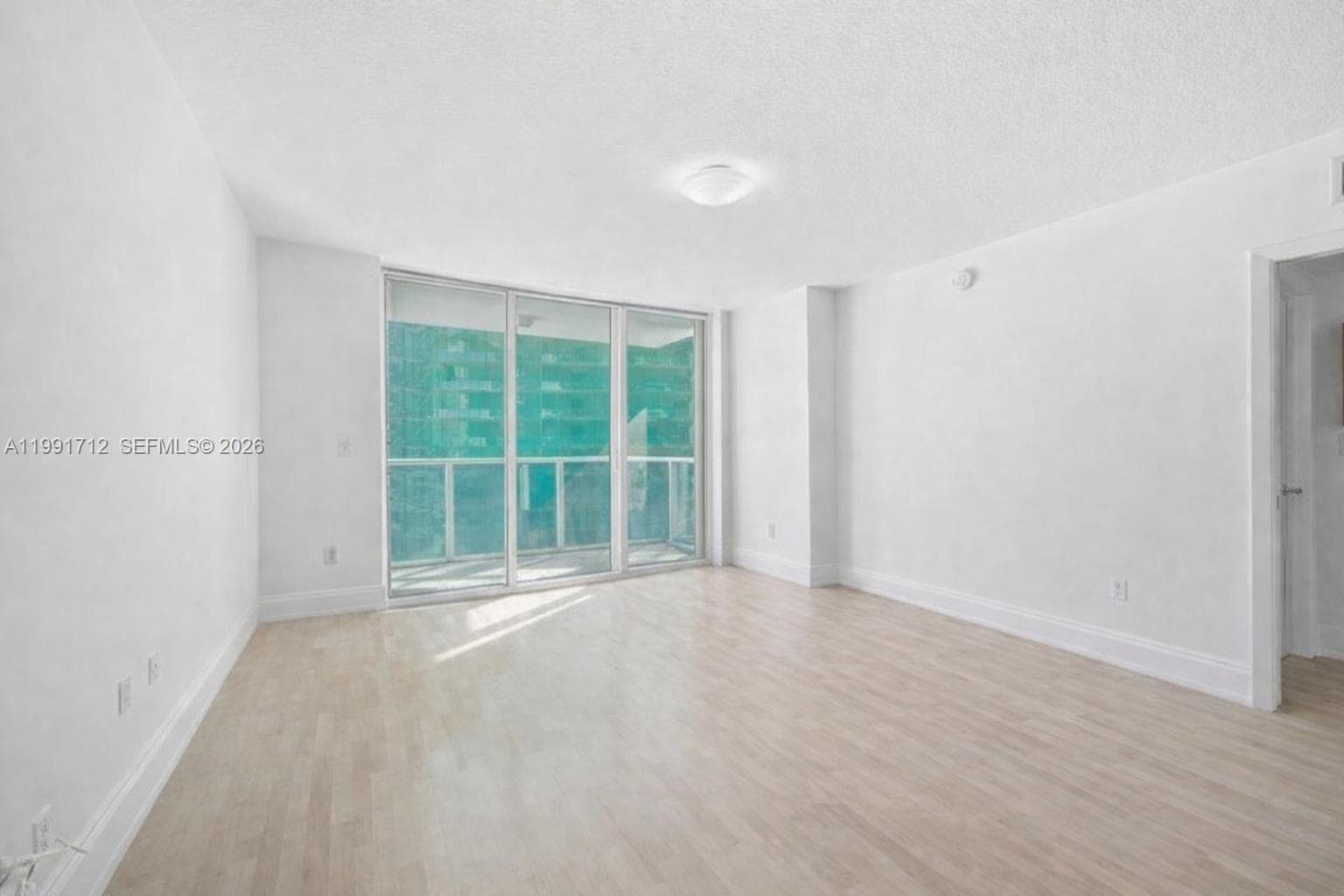 31 SE 5th St # 2604, Miami FL 33131 — 9