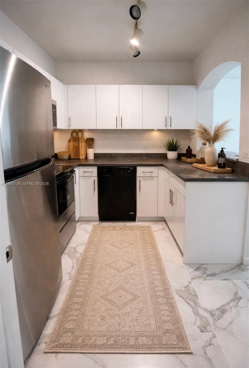 9172 Collins Ave # 214, Surfside FL 33154 — 3
