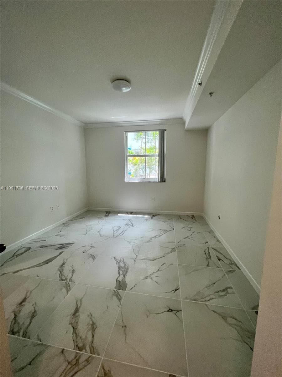 9172 Collins Ave # 214, Surfside FL 33154 — 10