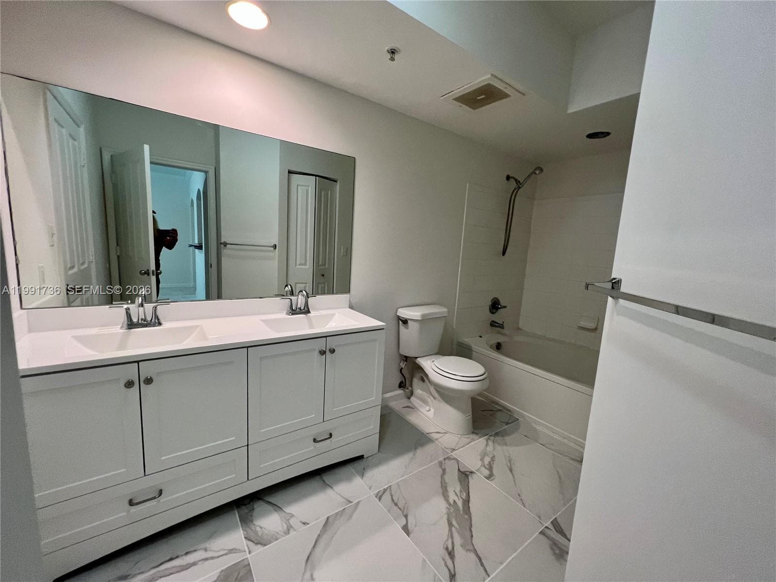 9172 Collins Ave # 214, Surfside FL 33154 — 19