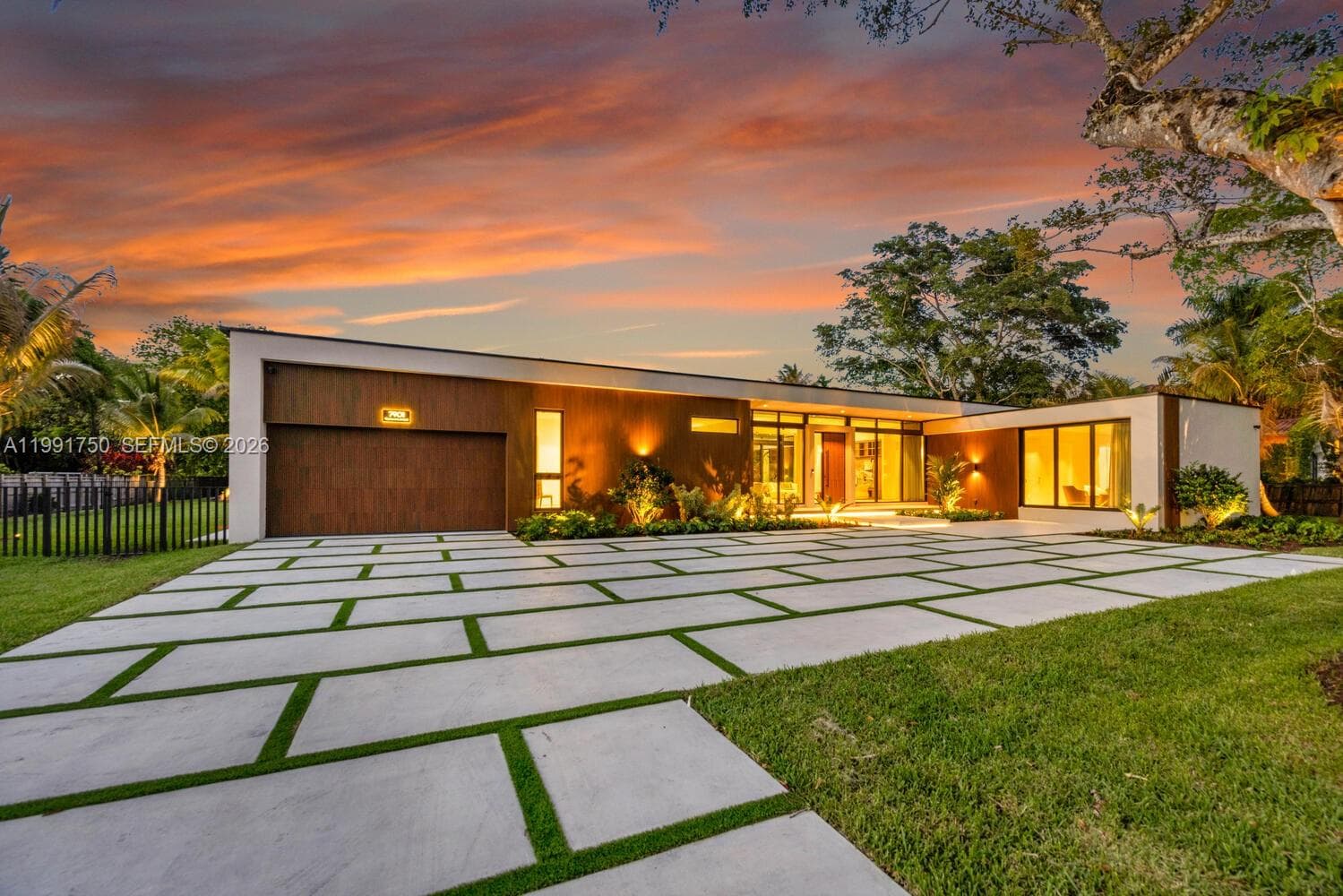 7901 SW 120th St, Pinecrest FL 33156 — 1