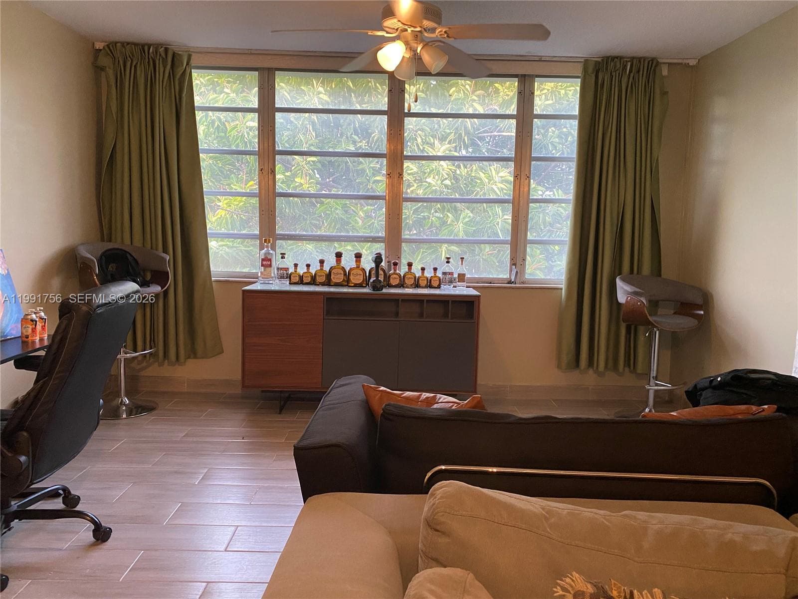 443 NE 195th St # 436, Miami FL 33179 — 17
