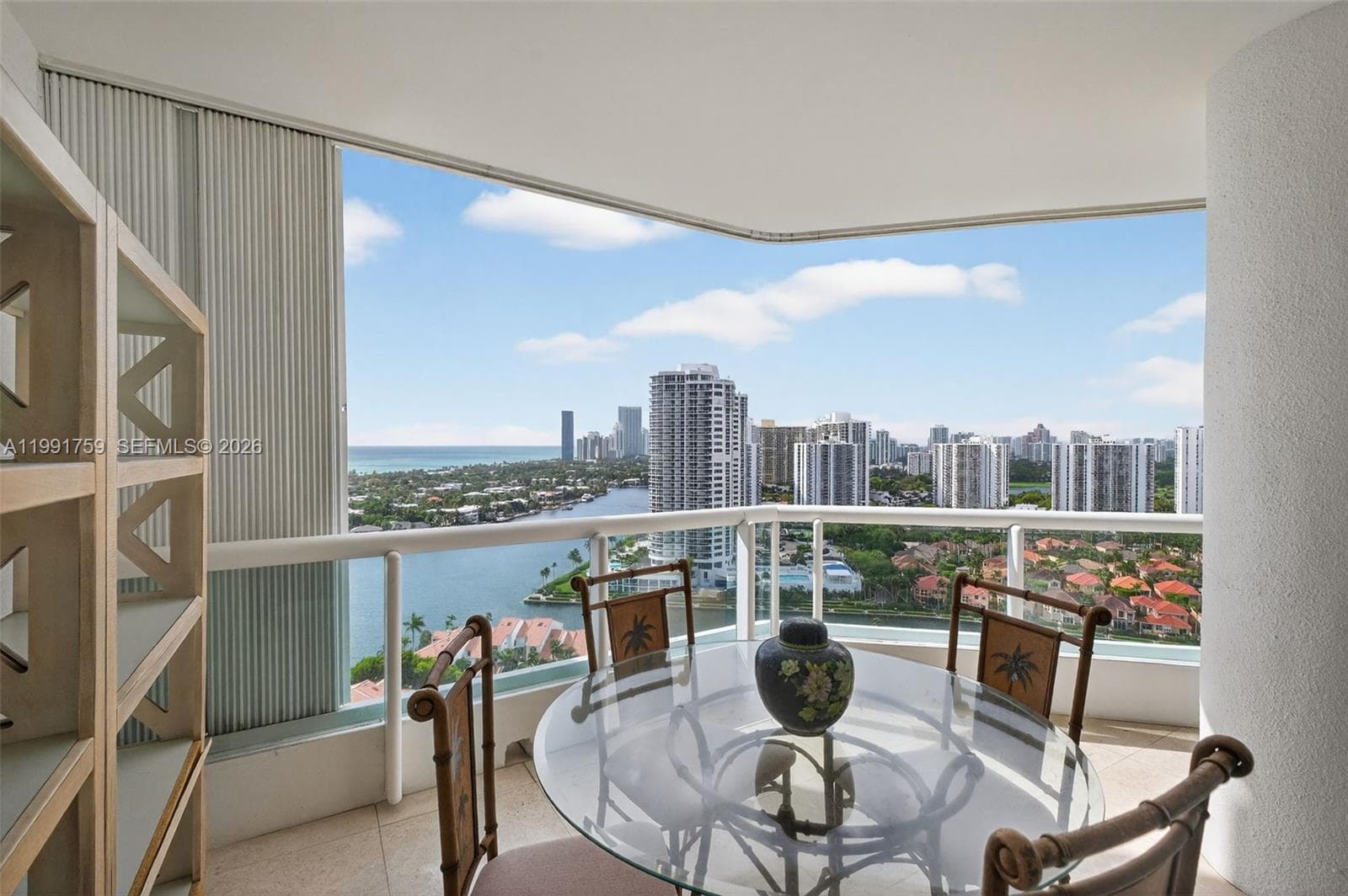 21050 Point Pl # 2202, Aventura FL 33180 — 24