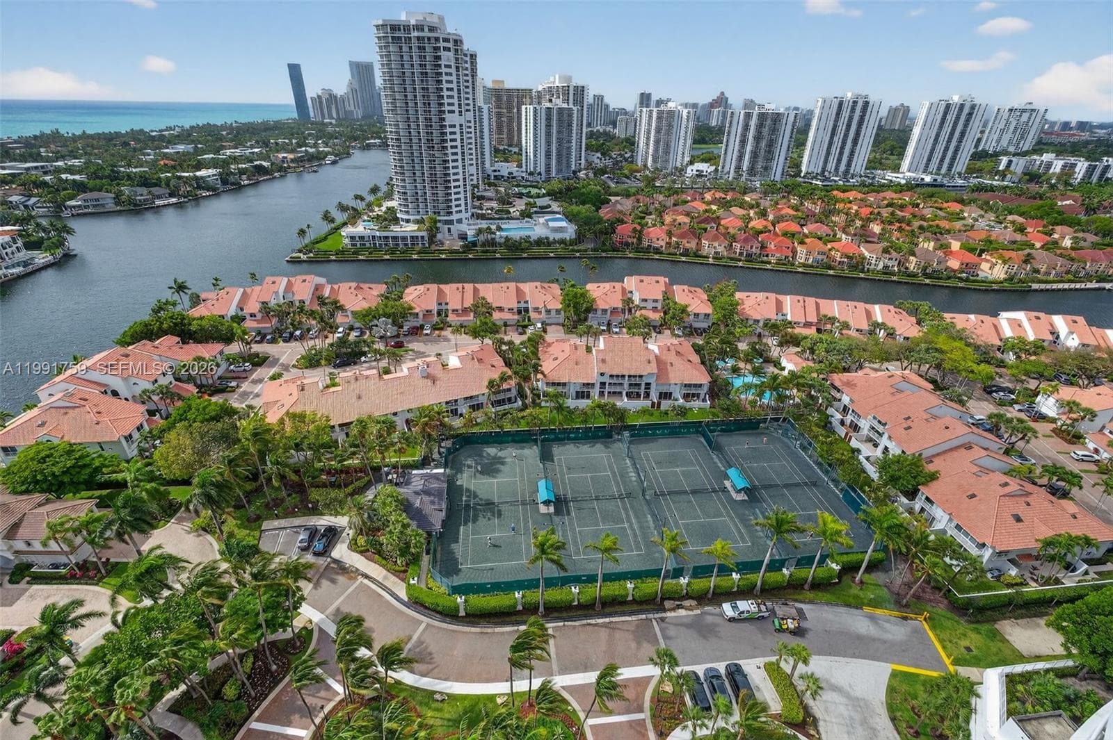 21050 Point Pl # 2202, Aventura FL 33180 — 40