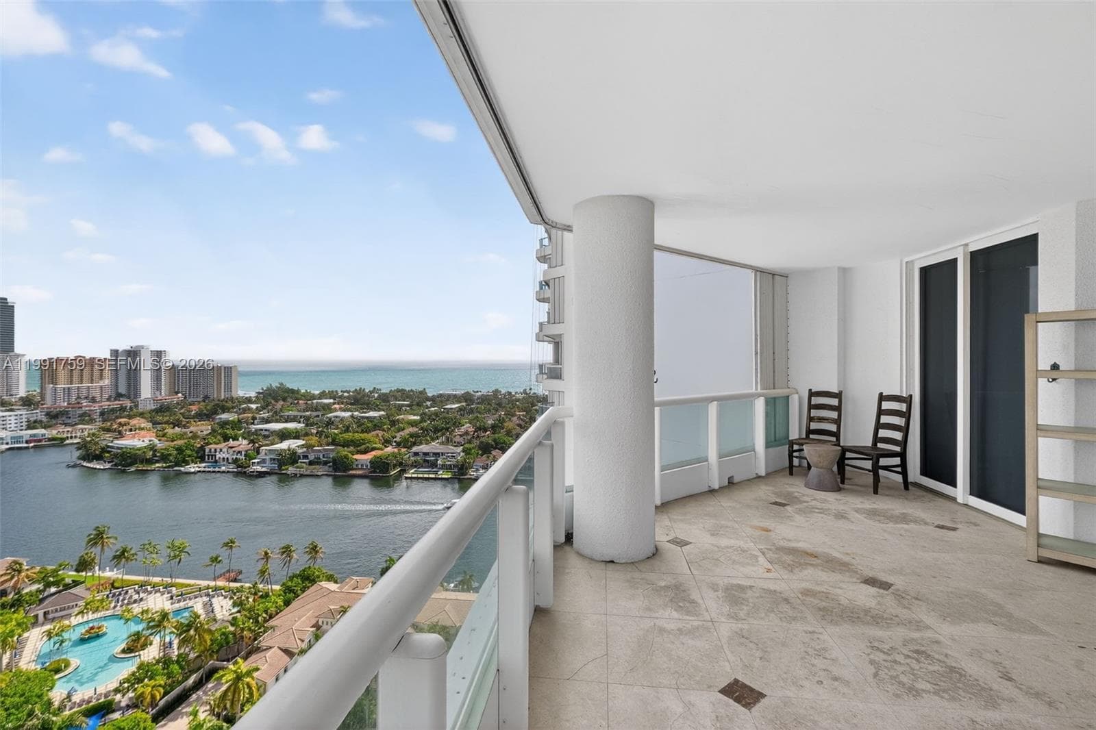 21050 Point Pl # 2202, Aventura FL 33180 — 21